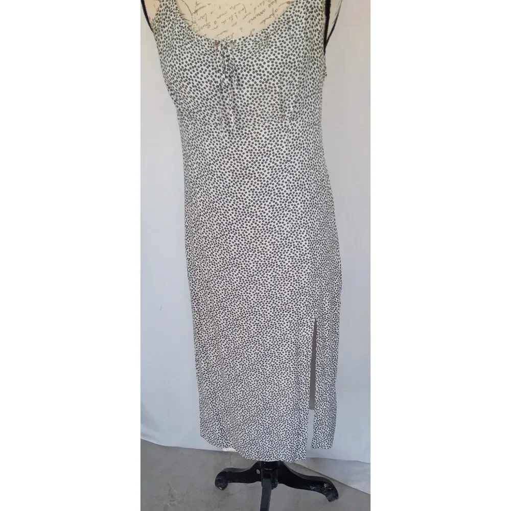 Abercrombie & Fitch - White/Black Floral Ditzy Polka Dot Midi Dress‎ Size L